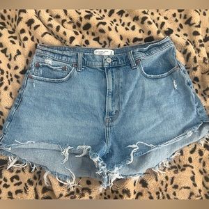 Abercrombie Curve Love The Mom Short